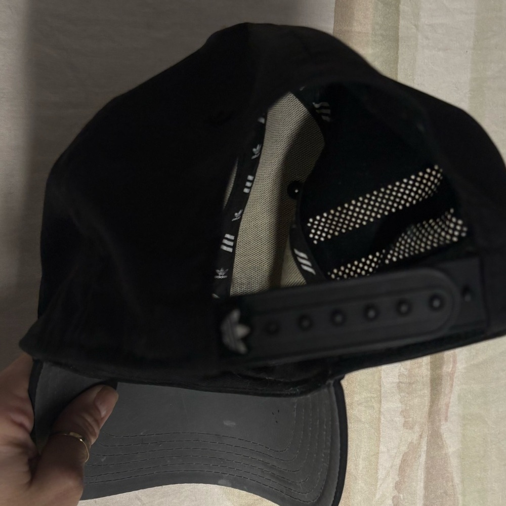 ADIDAS Adjustable Hat 🌵OSFM - Picture 6 of 8